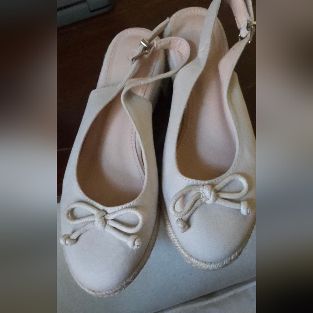 Sling back small wedges